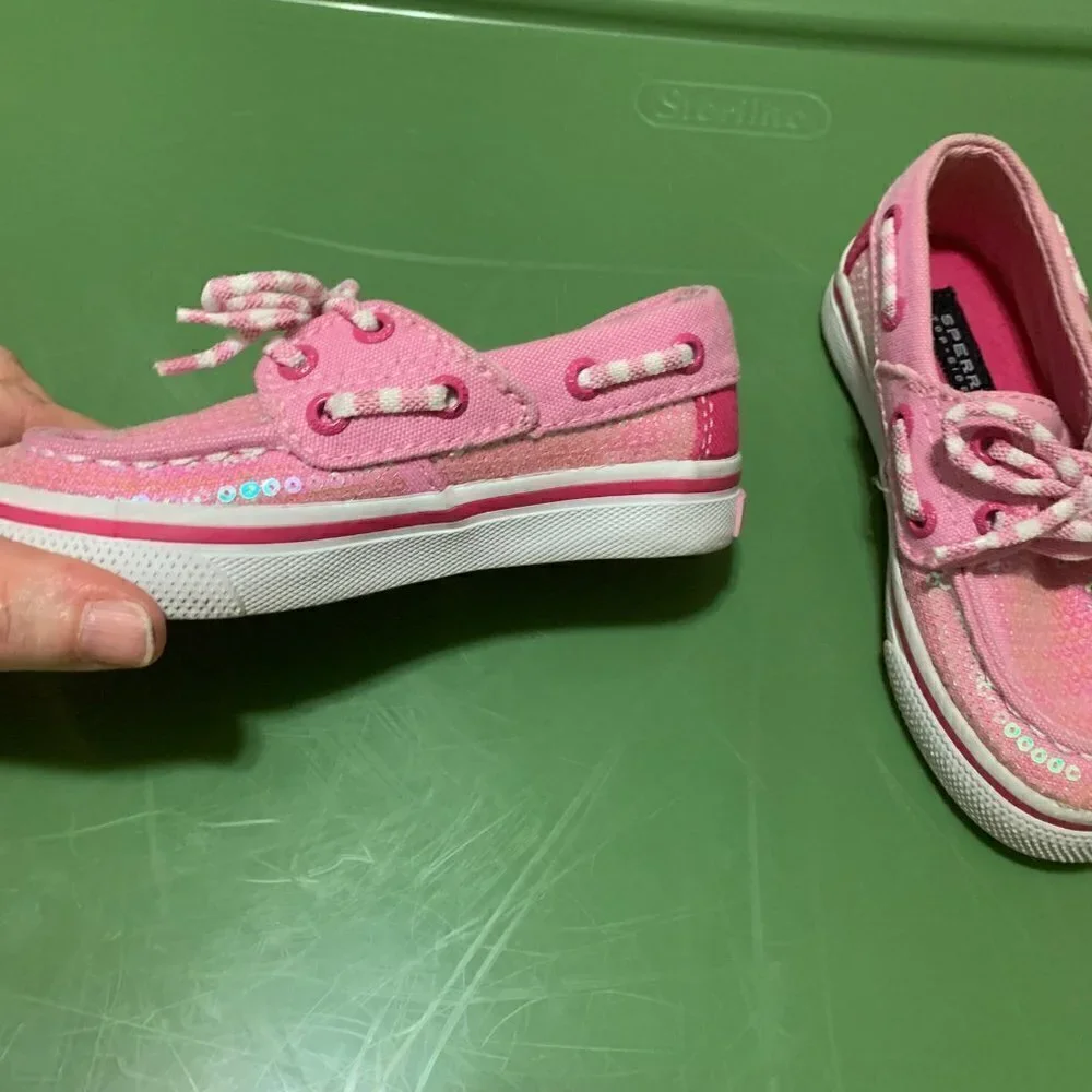 Sperry Top Sider Bahama JR. Pink Slip on Loafers, shoes with laces. Size 7M